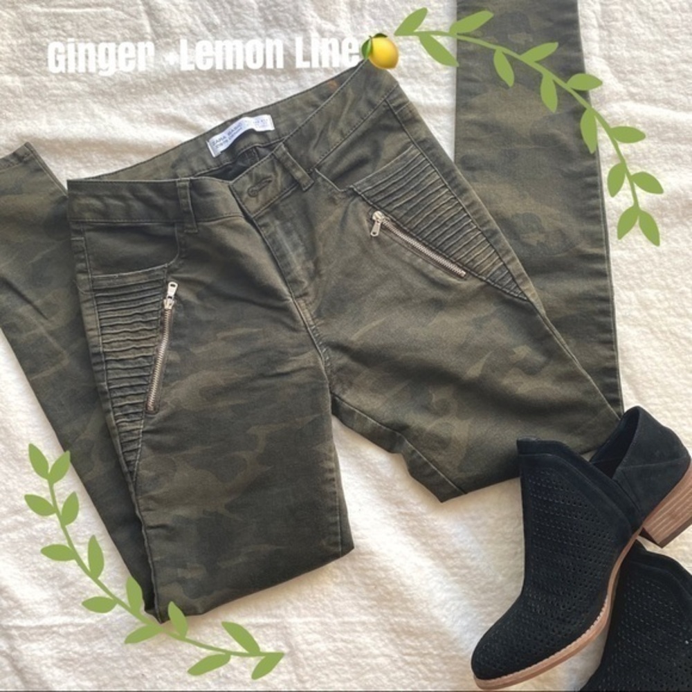 Zara Basic Green Camouflage Army Skinny Leggings Size 4 EUC